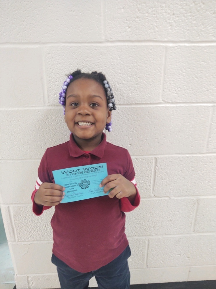 girl smiling with certifi
